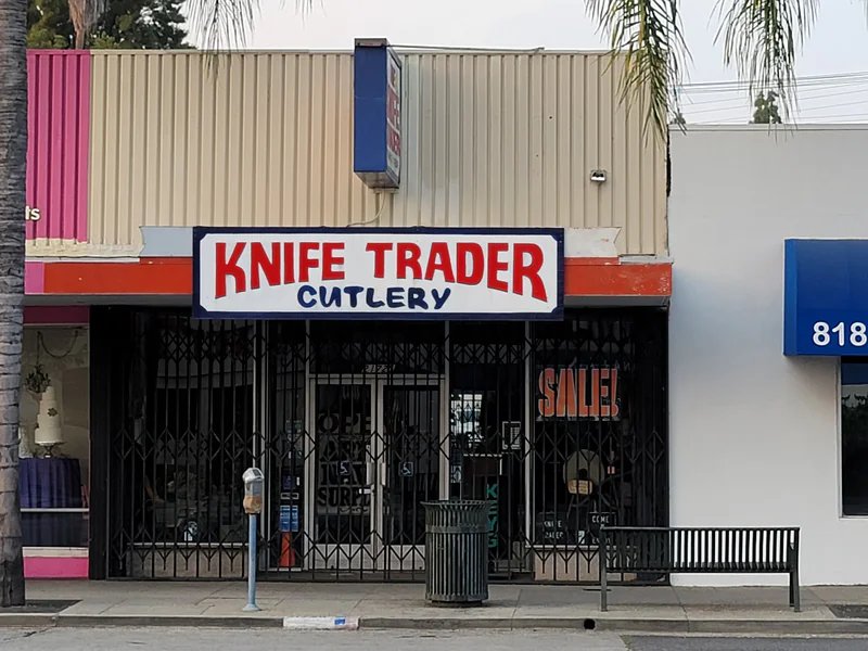 Canoga Knife Trader is a knife store in Malibu, California featuring Custom, Mac knives and knife sharpening.