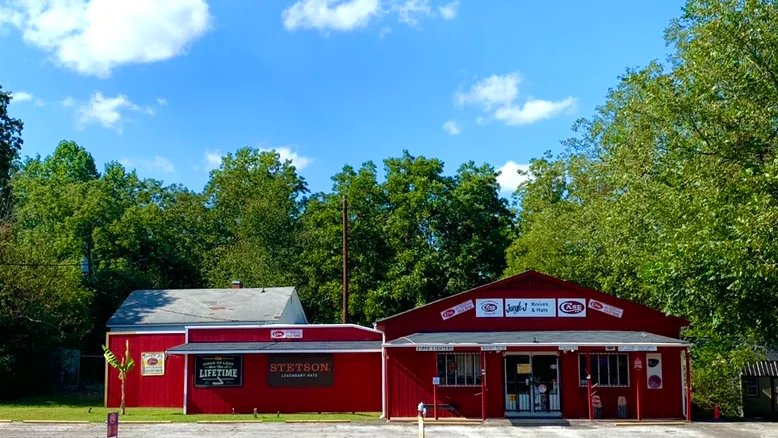Authorized Knife Dealer Outlet Jungle J is a knife store in Union City, Indiana featuring Custom knives and knife sharpening.