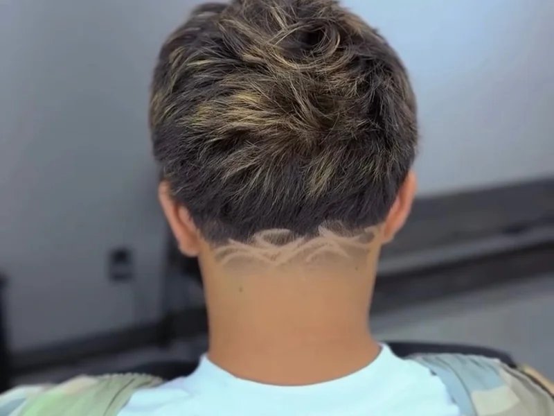 Sharper Image Barbershop is a knife store in Pahrump, Nevada with a wide selection of knives.