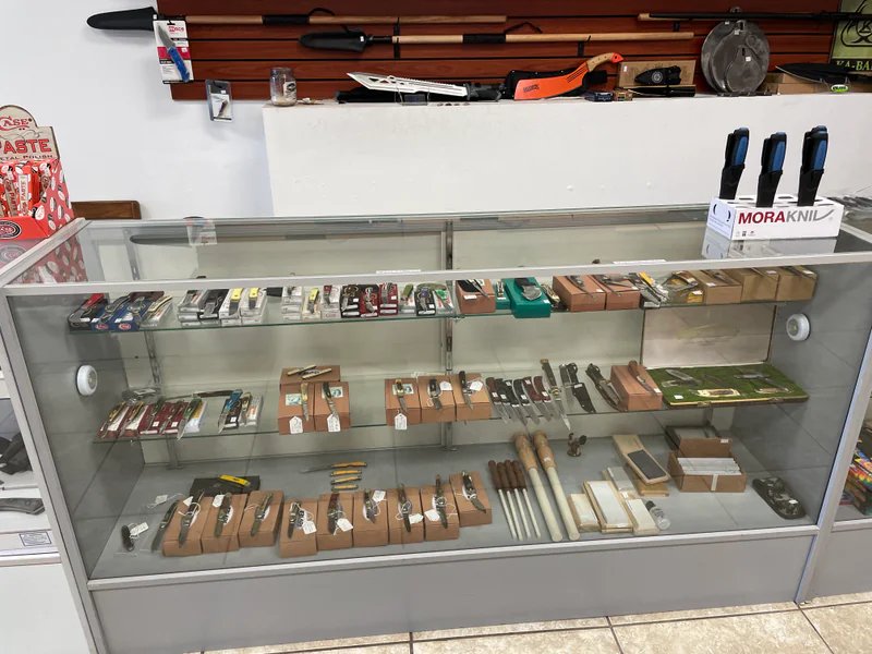 Blade Brothers EDC is a knife store in Addison, Alabama with a wide selection of knives and sharpening.