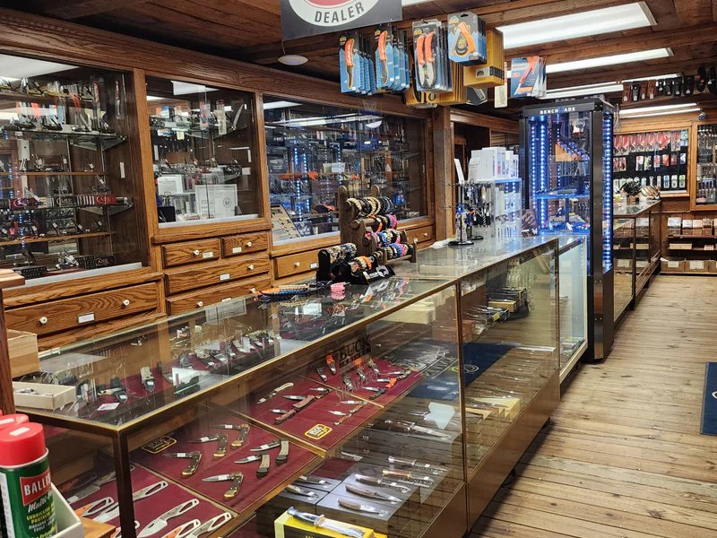 Willey Knives is a knife store in Bear, Delaware featuring Mac, Kitchen, Hunting knives and knife sharpening.