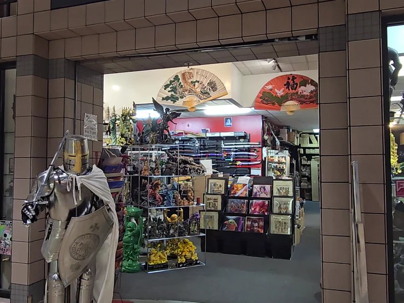 Cutting Edge is a knife store in Aguila, Arizona featuring Custom knives and knife sharpening.
