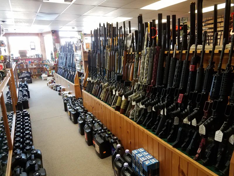 Main Street Guns & Knives Llp is a knife store in Danbury, Wisconsin featuring Custom, Medford knives and knife sharpening.