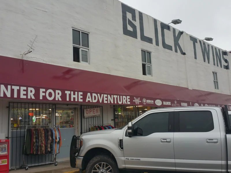 Glick Twins is a knife store in McAllen, Texas featuring Custom knives and knife sharpening.