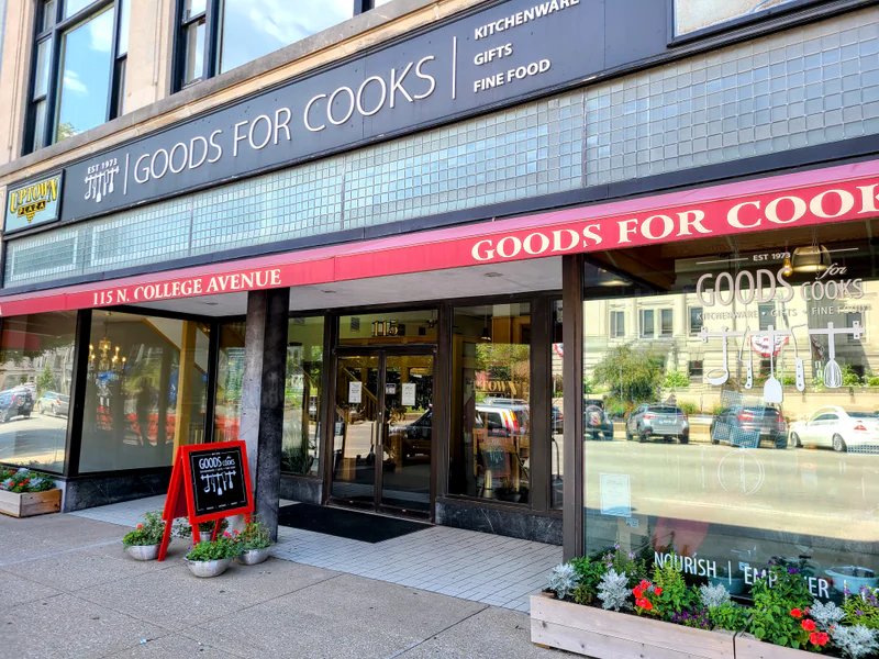 Goods for Cooks is a knife store in Bloomington, Indiana featuring Custom, Chef knives and knife sharpening.