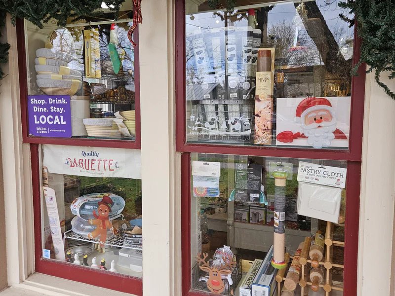Kiss The Cook Boerne is a knife store in Johnson City, Texas featuring Kitchen, Chef knives and knife sharpening.