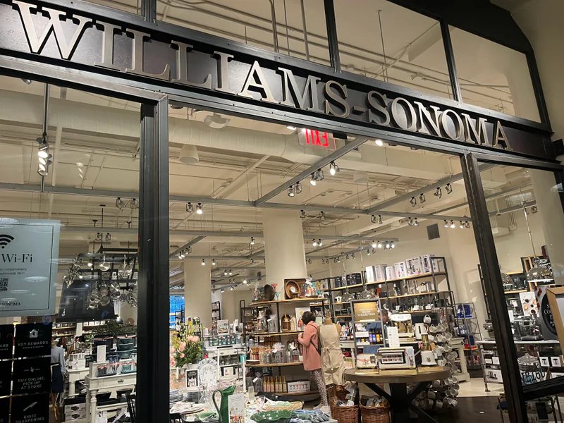 Williams-Sonoma is a knife store in Atlanta, Georgia featuring Mac, Custom, Kitchen knives and knife sharpening.