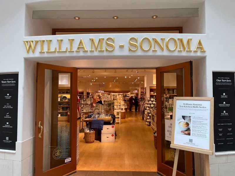 Williams-Sonoma is a knife store in White Plains, New York featuring Chef, Custom, Kitchen knives and knife sharpening.