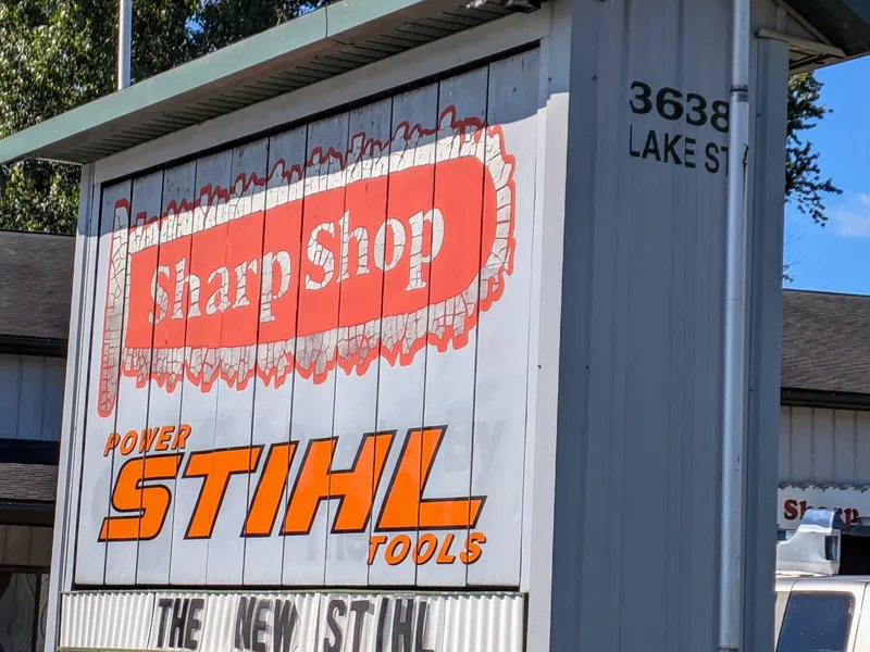 Sharp Shop is a knife store in Kalamazoo, Michigan featuring Mac, Custom knives and knife sharpening.