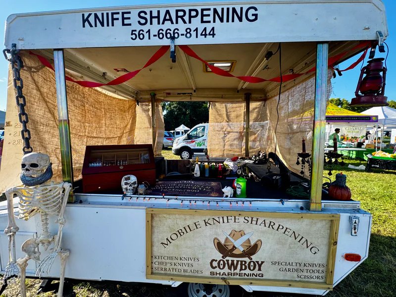 Cowboy Sharpening is a knife sharpening store in Fort Lauderdale, Florida providing blade services.