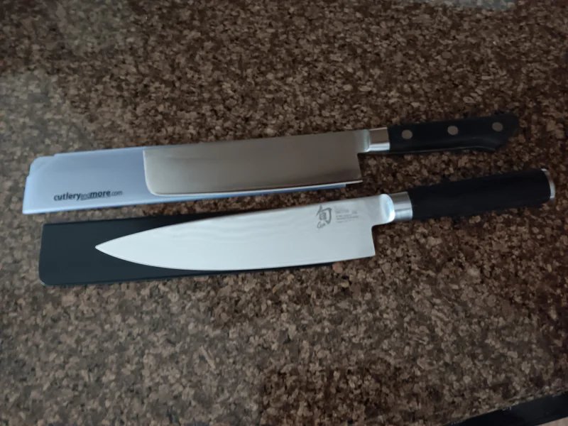 Sharpen Sweet is a knife sharpening store in Oracle, Arizona providing blade services.