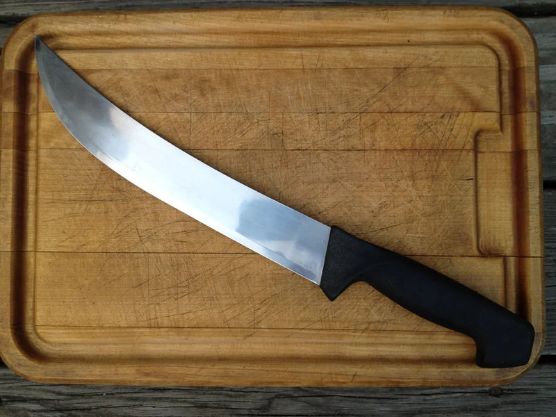 The Essential Edge is a knife sharpening store in Abington, Connecticut providing blade services.