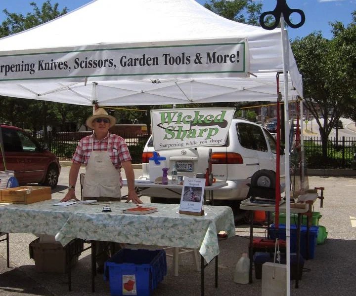 Wicked Sharp is a knife sharpening store in Bucksport, Maine providing blade services.