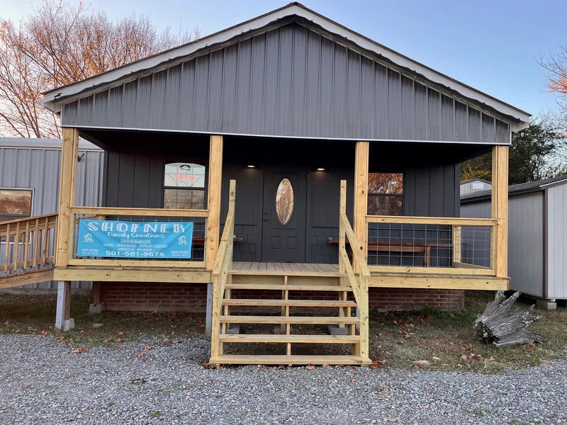 Shofner Family Creations is a knife store in Bald Knob, Arkansas with a wide selection of knives.