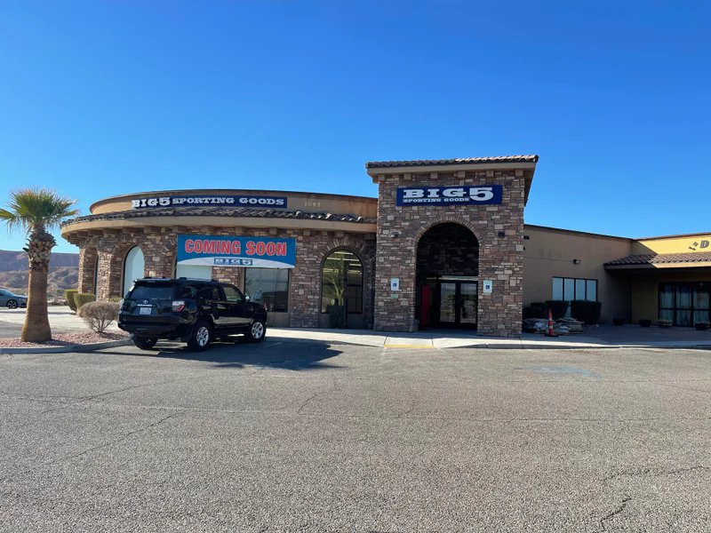 Big 5 Sporting Goods is a knife store in Bunkerville, Nevada with a wide selection of knives.