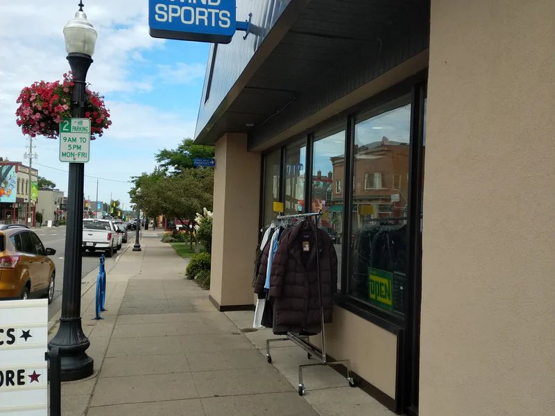 Down Wind Sports is a knife store in Marquette, Michigan with a wide selection of knives and sharpening.