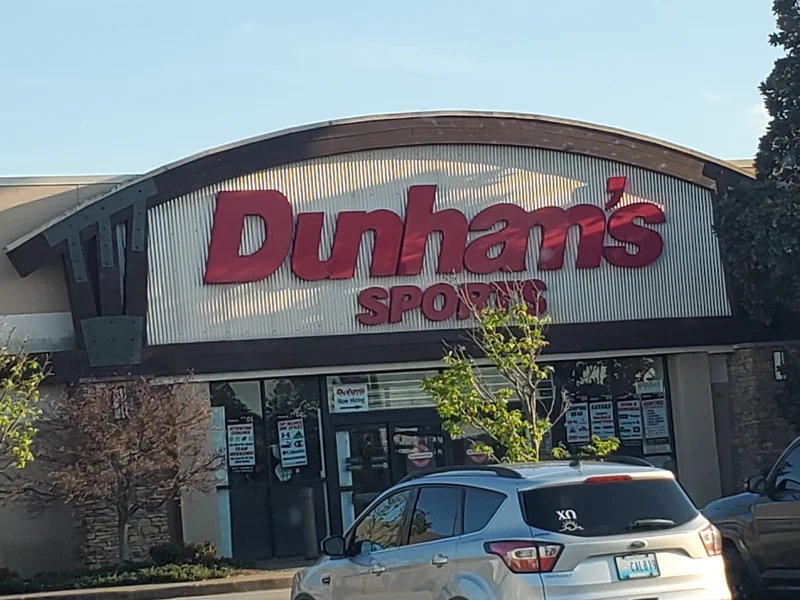 Dunham's Sports is a knife store in Bowling Green, Kentucky featuring Custom knives and knife sharpening.