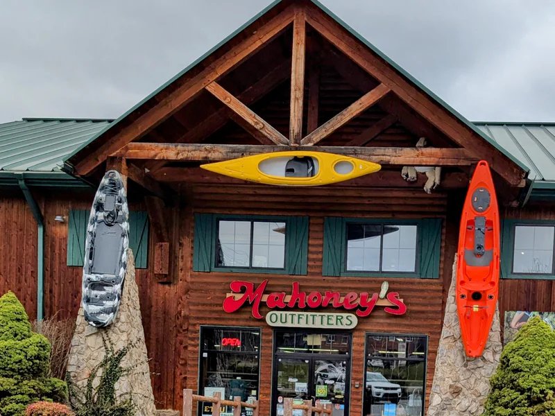 Mahoney's Outfitters is a knife store in Johnson City, Texas featuring Custom, Hunting knives and knife sharpening.