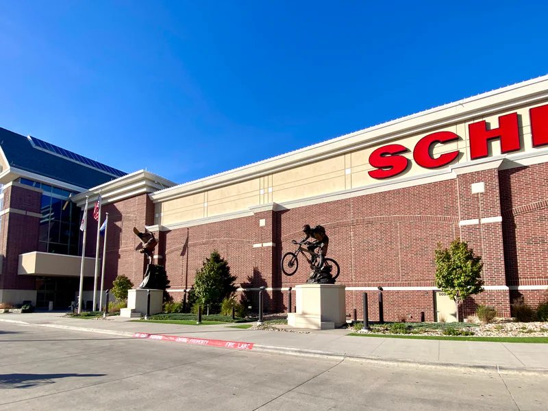Scheels is a knife store in Lincoln, Nebraska featuring Hunting knives and knife sharpening.