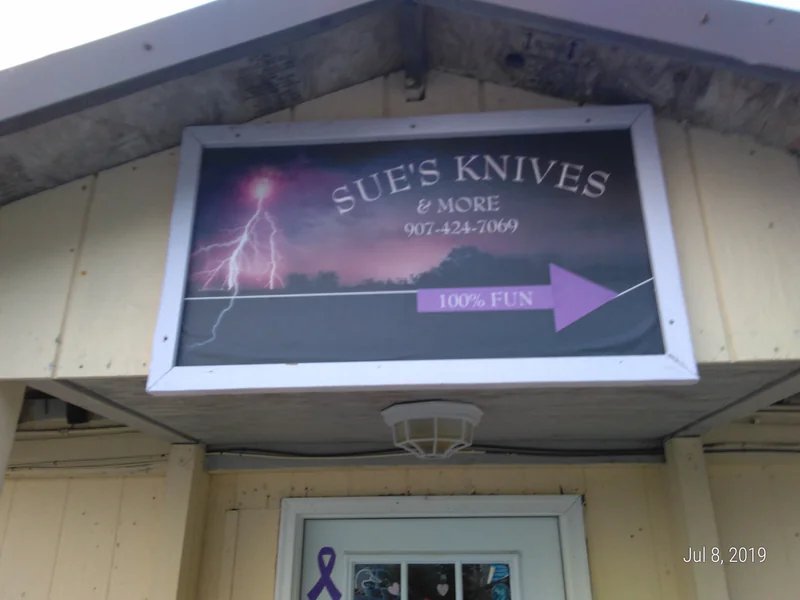 Sue's Knives & More is a knife store in Cordova, Alabama with a wide selection of knives.