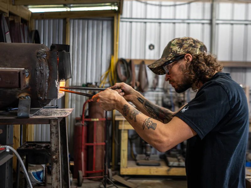 Jordy the knife maker is a knife store in Tampa, Florida featuring Kitchen knives and knife sharpening.