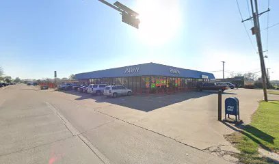 Buxton Knives is a knife store in Comstock, Texas with a wide selection of knives.