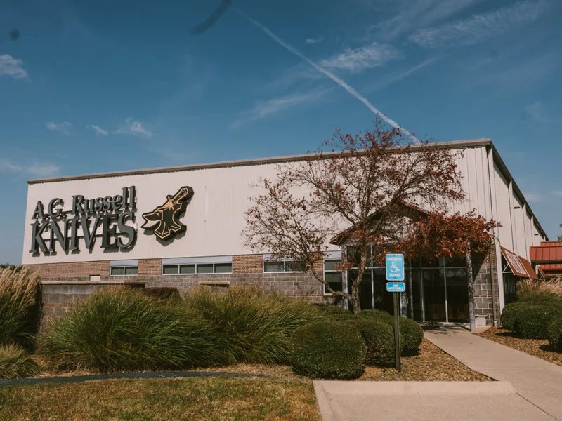A.G. Russell Knives Rogers Showroom is a knife store in Rogers City, Michigan featuring Spyderco, Custom, Pocket knives and knife sharpening.