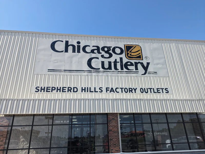 Chicago Cutlery is a knife store in Adrian, Missouri with a wide selection of knives and sharpening.