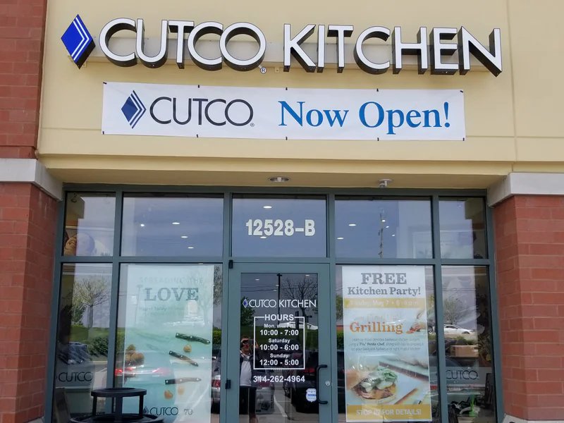 Cutco® Kitchen is a knife store in St. Louis, Missouri featuring Custom, Pocket, Hunting knives and knife sharpening.
