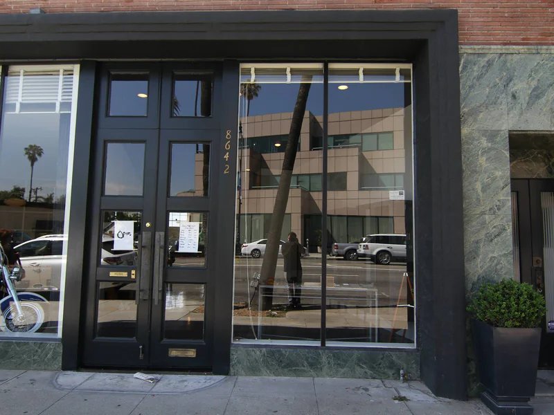 Japanese Knife Imports is a knife store in Los Angeles, California featuring Japanese, Chef, Custom knives and knife sharpening.