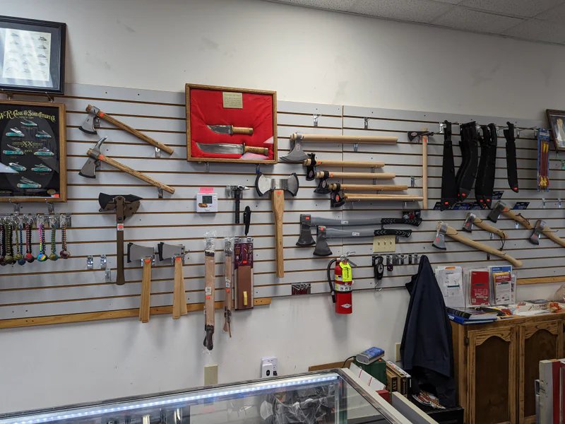 Knives & More is a knife store in Abbeville, Alabama featuring Tactical, Pocket knives and knife sharpening.