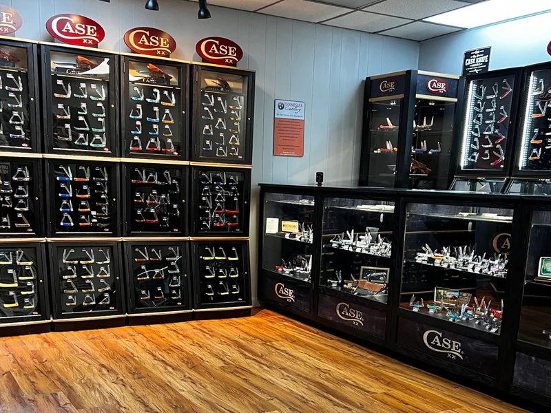 Tennessee Cutlery is a knife store in Bowling Green, Virginia featuring Pocket, Custom, Wusthof knives and knife sharpening.