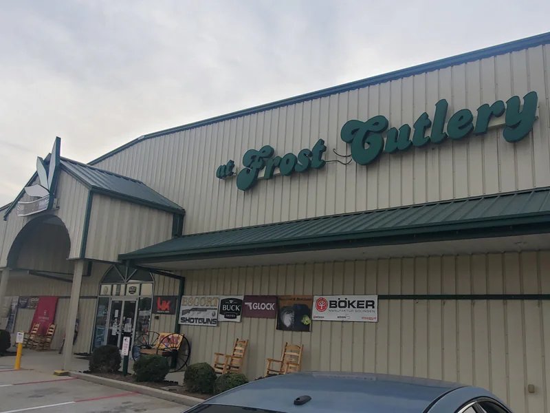 The Knife Shoppe is a knife store in Chattanooga, Tennessee featuring Buck, Custom knives and knife sharpening.