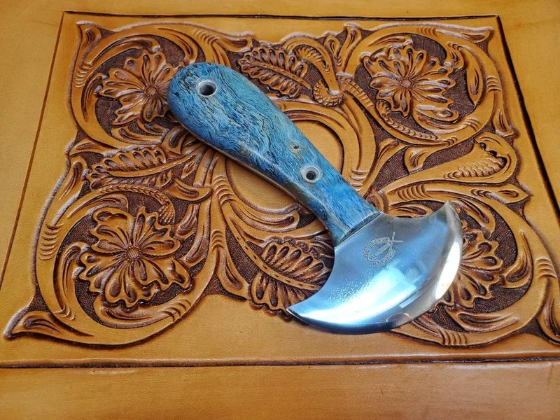 SOLID ROCK KNIVES - Scott Davidson is a knife store in Reynolds, Georgia featuring Custom knives.
