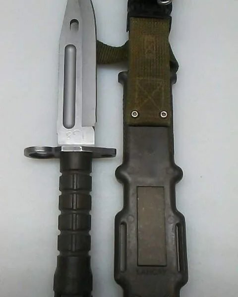 Swamp Mama's Jerky & Knife Shack is a knife store in Fort Smith, Arkansas with a wide selection of knives.