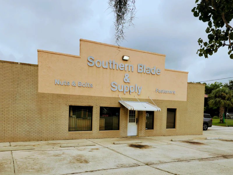 Southern Blade & Supply is a knife store in Ocala, Florida with a wide selection of knives and sharpening.