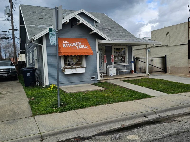 The Kitchen Table is a knife store in Sacramento, California featuring Kitchen knives and knife sharpening.