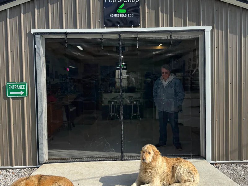 Homestead Knives is a knife store in Altamont, Missouri featuring Buck knives and knife sharpening.