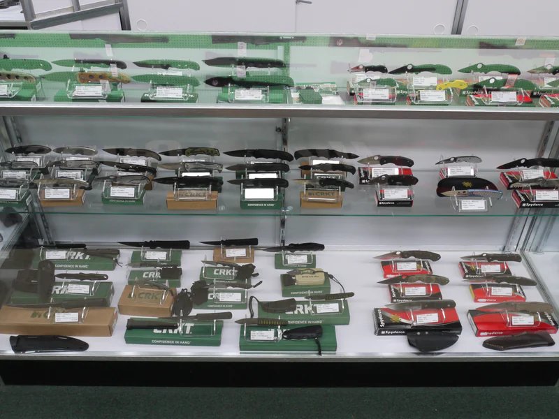 Hyatt Knives is a knife store in Charlotte, North Carolina featuring Custom, Benchmade knives and knife sharpening.