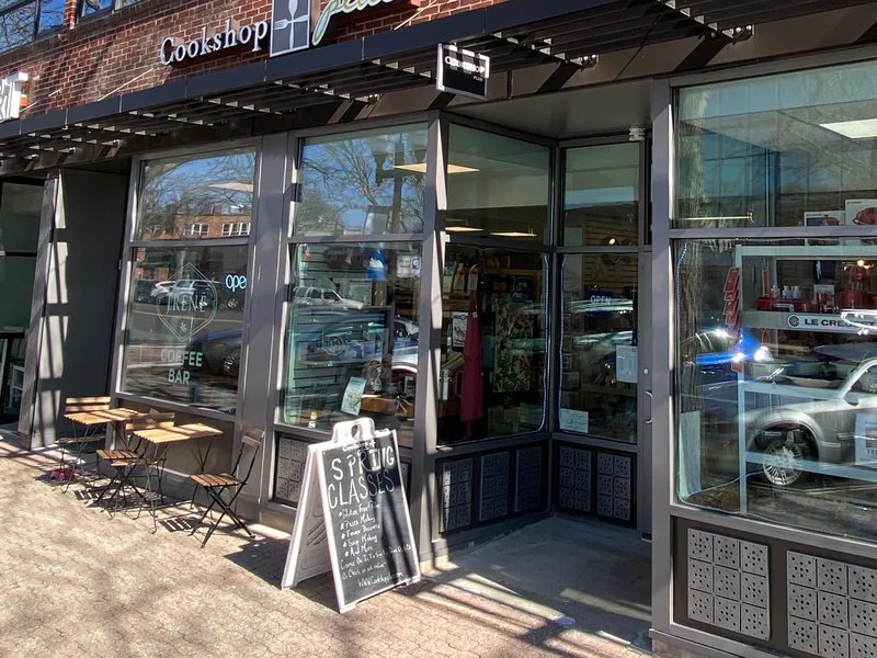 Cookshop Plus is a knife store in Abington, Connecticut featuring Chef, Kitchen, Custom knives and knife sharpening.