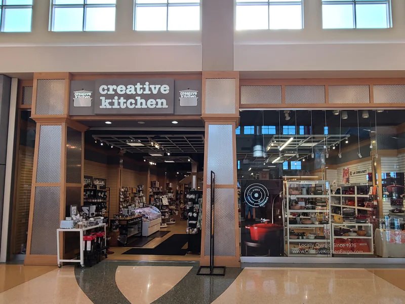 Creative Kitchen is a knife store in Fargo, North Dakota featuring Custom, Kitchen knives and knife sharpening.