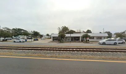 Ginny Gordon's is a knife store in Atlantic Beach, North Carolina with a wide selection of knives.