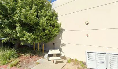 Kitchen Co-Pack and JamWestFoods is a knife store in Santa Clarita, California with a wide selection of knives.