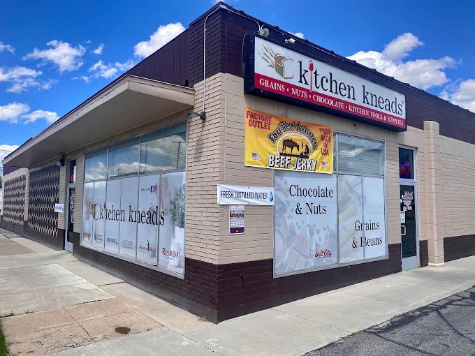 Kitchen Kneads is a knife store in Ogden, Utah featuring Kitchen, Mac knives and knife sharpening.