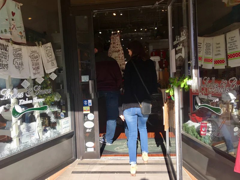 Ladles & Linens Kitchen Shoppe is a knife store in Richmond, Virginia featuring Kitchen, Chef knives and knife sharpening.