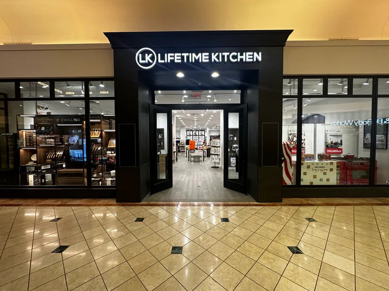 LIFETIME KITCHEN is a knife store in West Palm Beach, Florida featuring Kitchen knives and knife sharpening.
