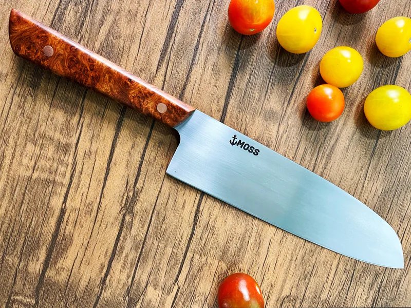 Moss Knives is a knife store in Aydlett, North Carolina with a wide selection of knives.