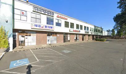 Royal Prestige is a knife store in Lakewood, Washington with a wide selection of knives.