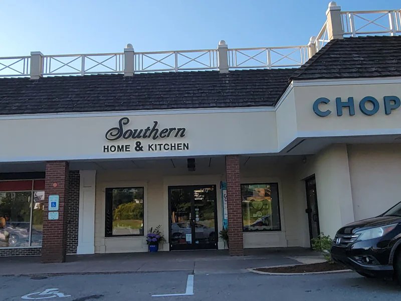 Southern Home & Kitchen is a knife store in Winston-Salem, North Carolina featuring Kitchen knives and knife sharpening.