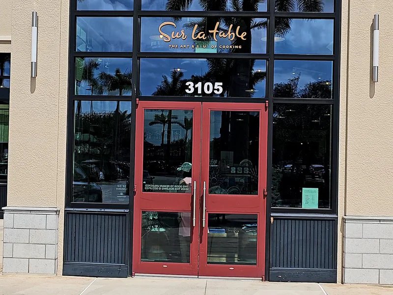 Sur La Table is a knife store in Naples, Florida featuring Chef knives and knife sharpening.